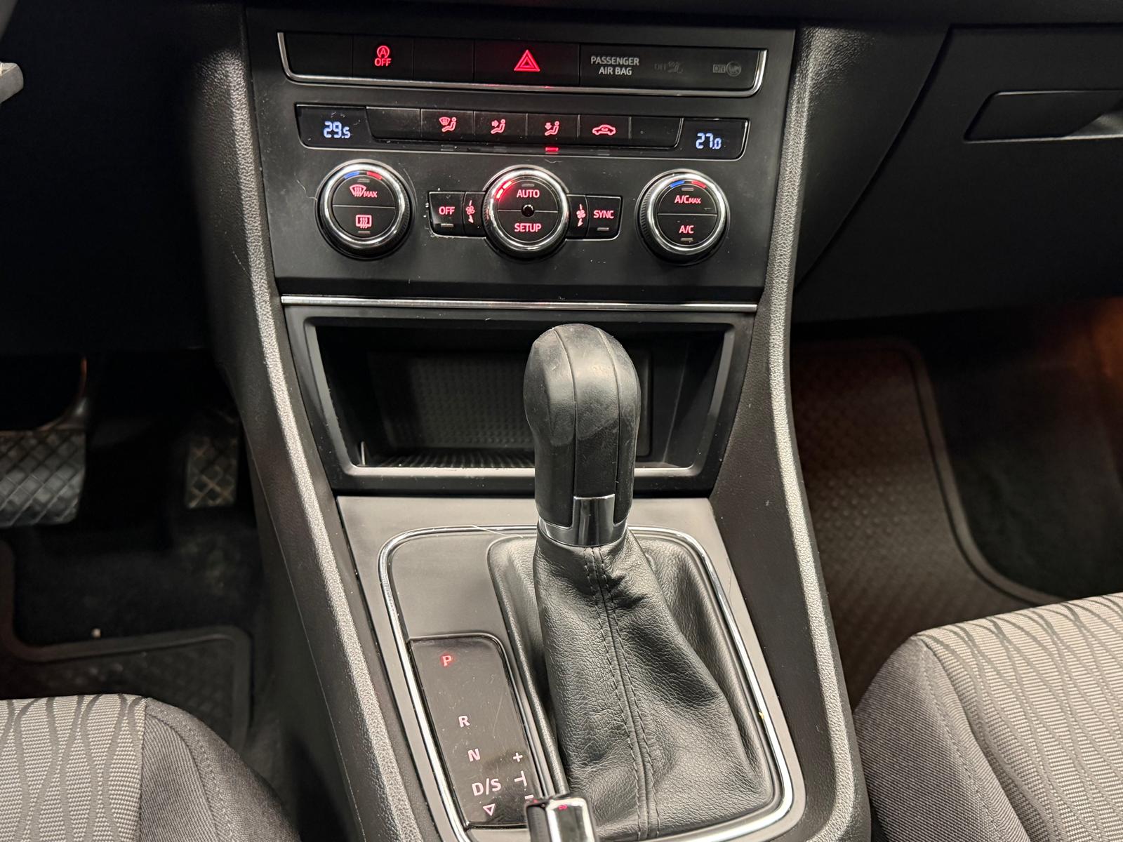 SEAT LEON 18